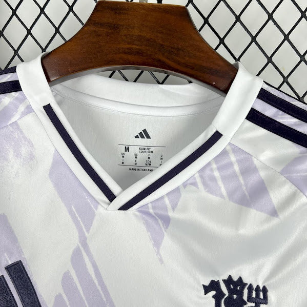 Manchester United 2025/26 Away