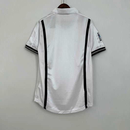 Valencia 2000/01 Home