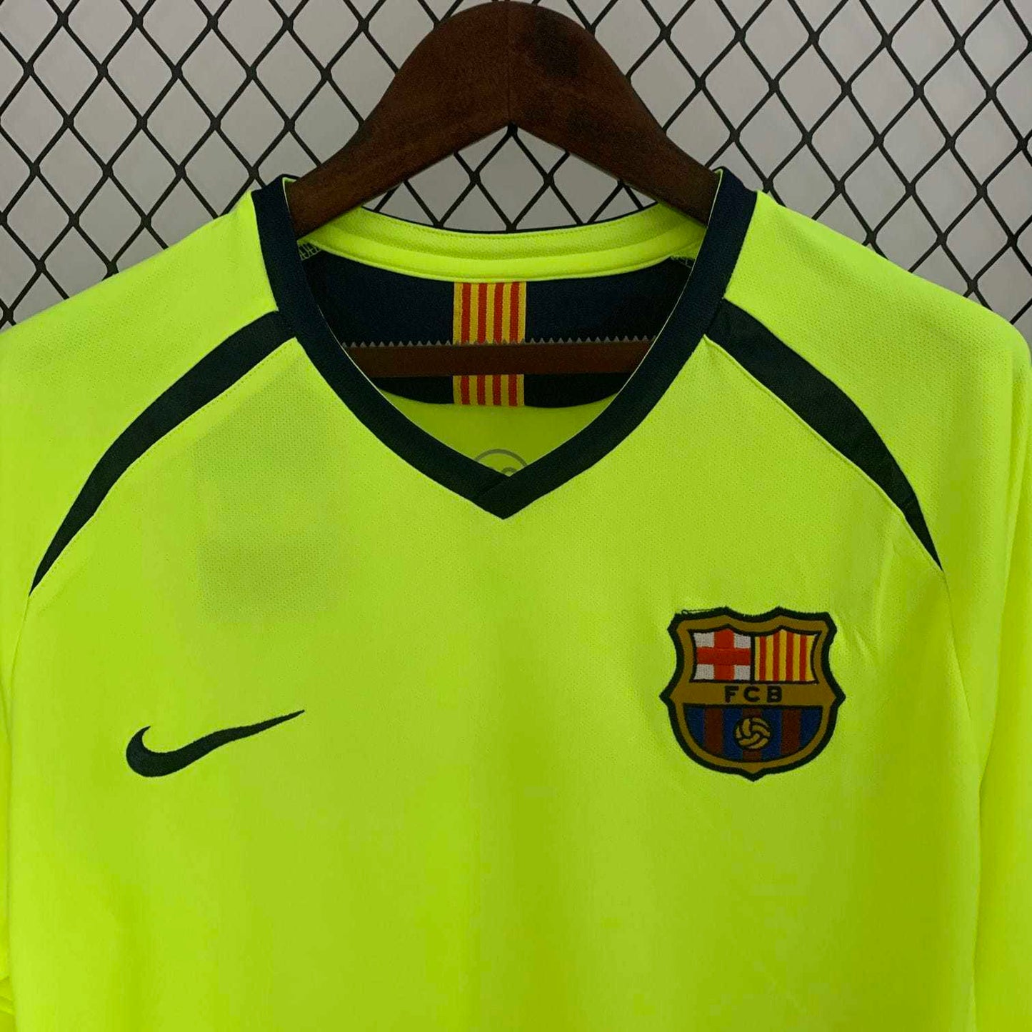Barcelona 2005/06 Away manga longa