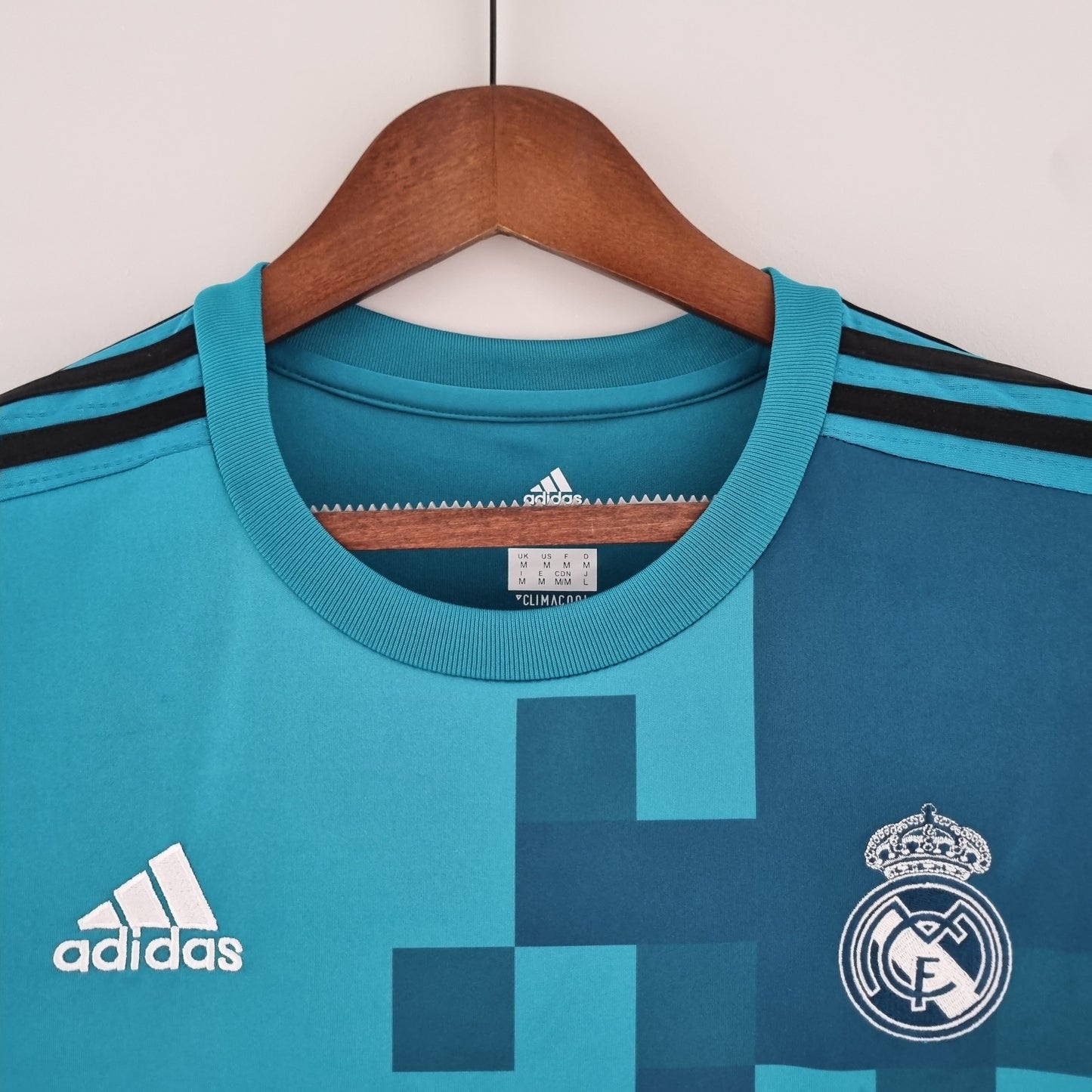 Real Madrid 2017/18 Third