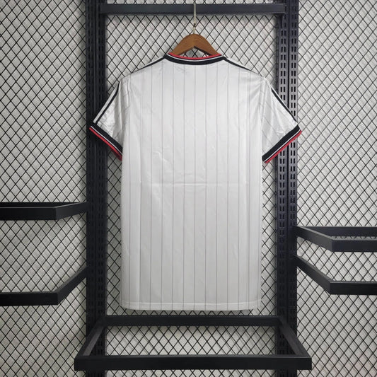 Manchester United 1982/84 Away