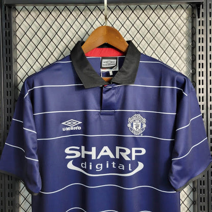 Manchester United 1999/2000 Away