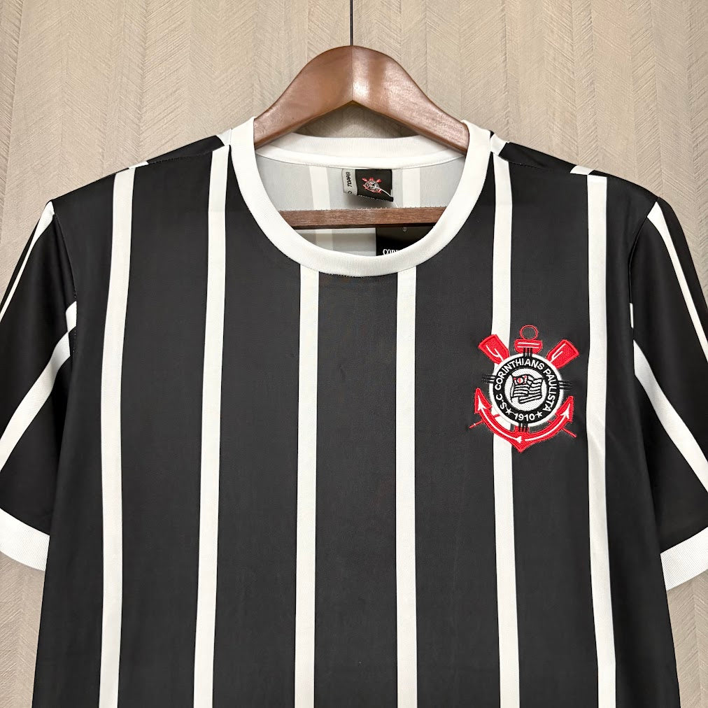 Corinthians 1982 Home