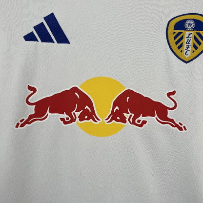 Leeds United 2025/26 Home