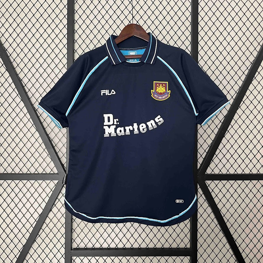 West Ham 1999/01 Third