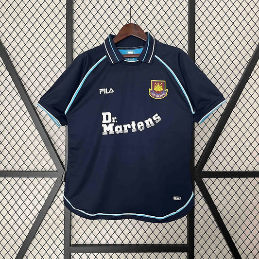 West Ham 1999/01 Third