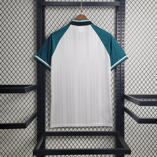 Liverpool 1993/95 Away