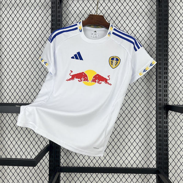 Leeds United 2025/26 Home