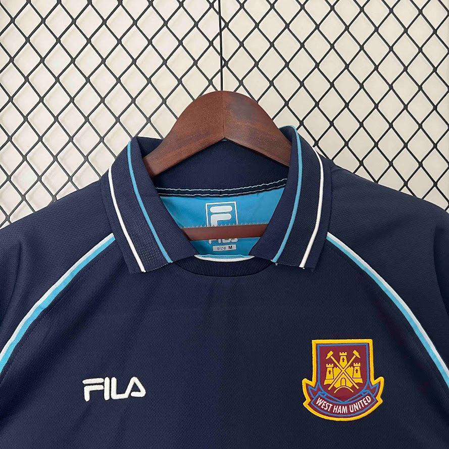 West Ham 1999/01 Third