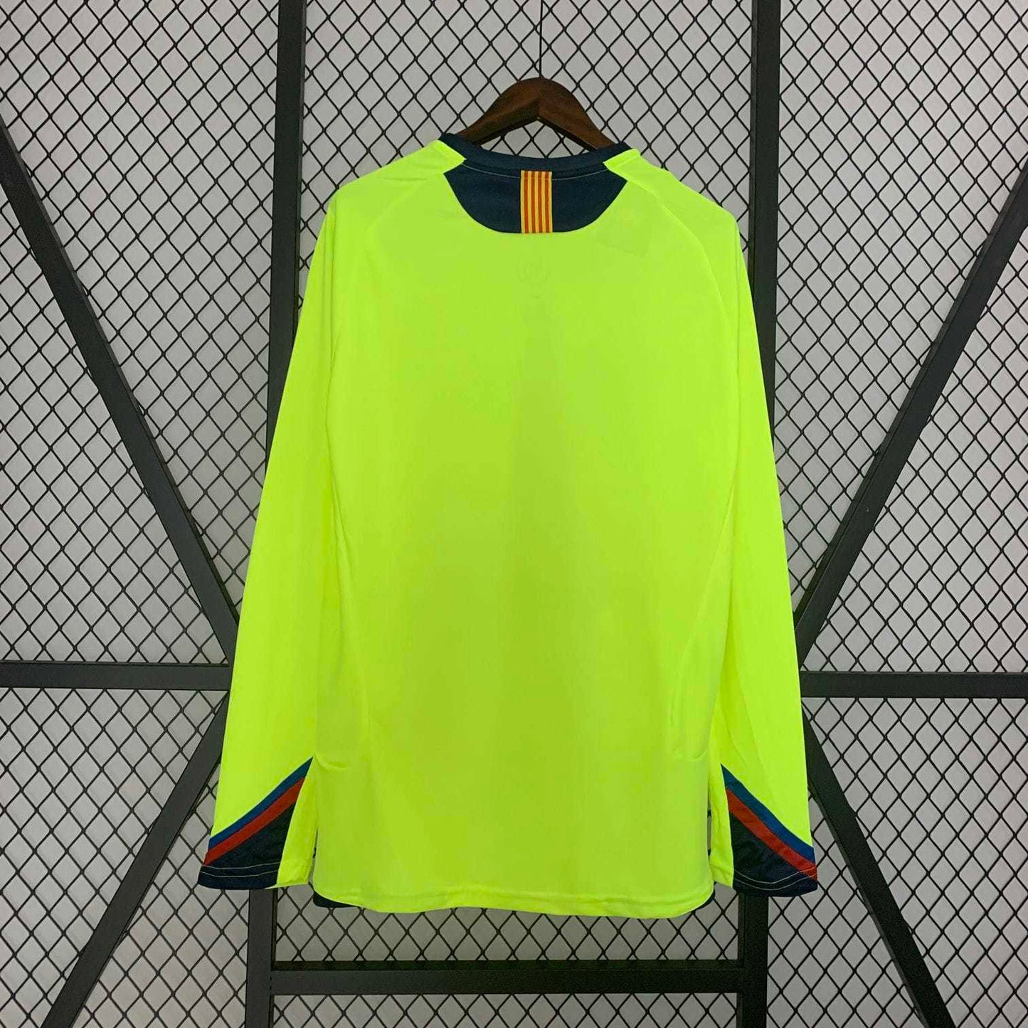 Barcelona 2005/06 Away manga longa