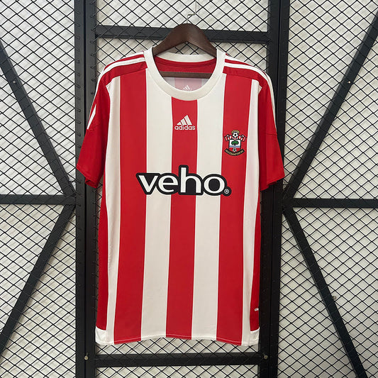 Southampton 2015/16 Home