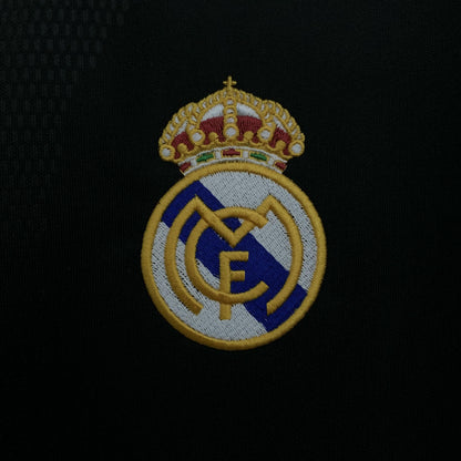 Real Madrid 2001/02 Away