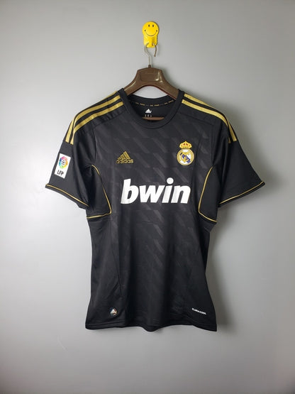 Real Madrid 2011/12 Away
