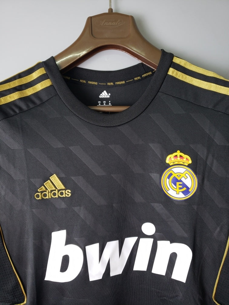 Real Madrid 2011/12 Away