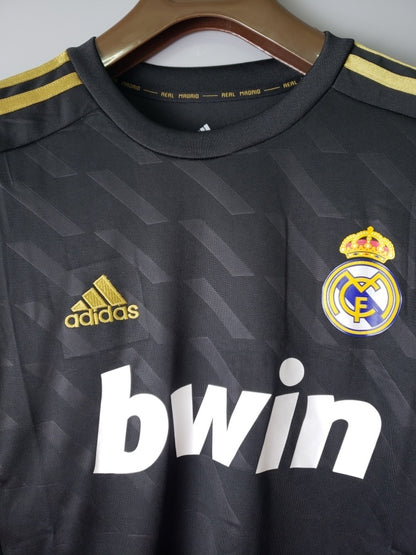Real Madrid 2011/12 Away manga longa
