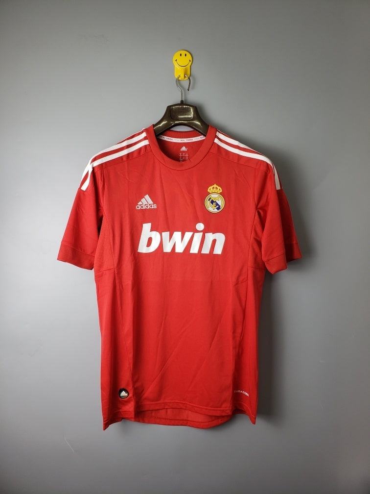 Real Madrid 2011/12 Third vermelha