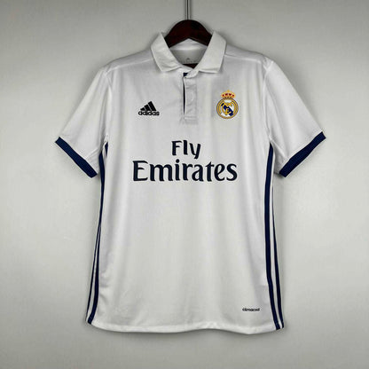Real Madrid 2016/17 Home