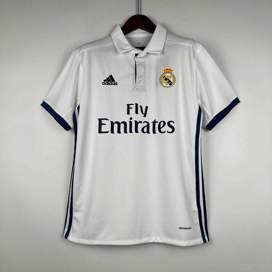 Real Madrid 2016/17 Home