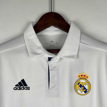 Real Madrid 2016/17 Home