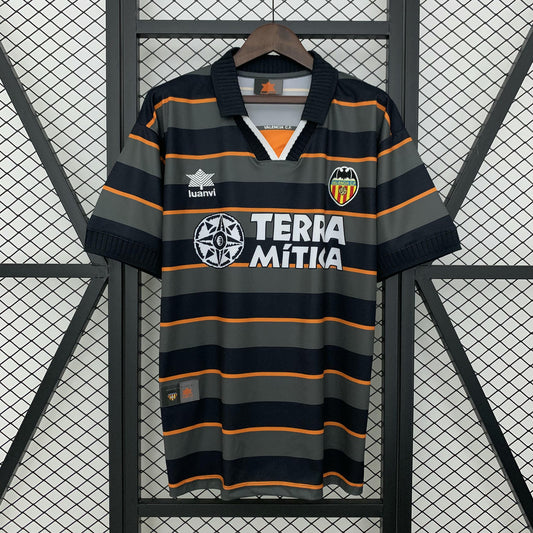 Valencia 1999/00 Third