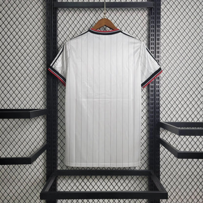 Manchester United 1982/84 Away