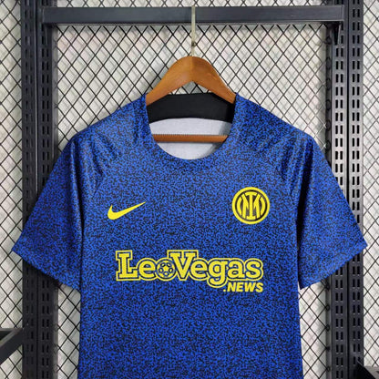 Inter de Milão 2023/24 Treino - frente aproximada