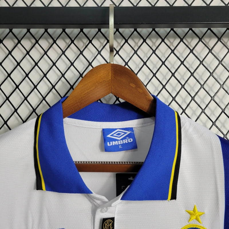 Inter de Milão 1997/98 Away – detalhe frontal