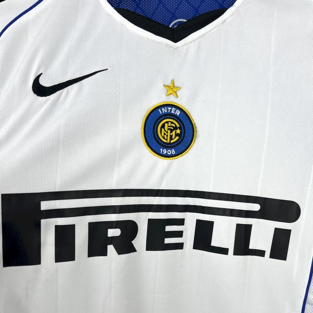 Inter de Milão 2004/05 Away – detalhe frontal