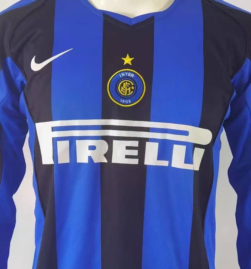 Inter de Milão 2004/05 Home manga longa – detalhe frontal