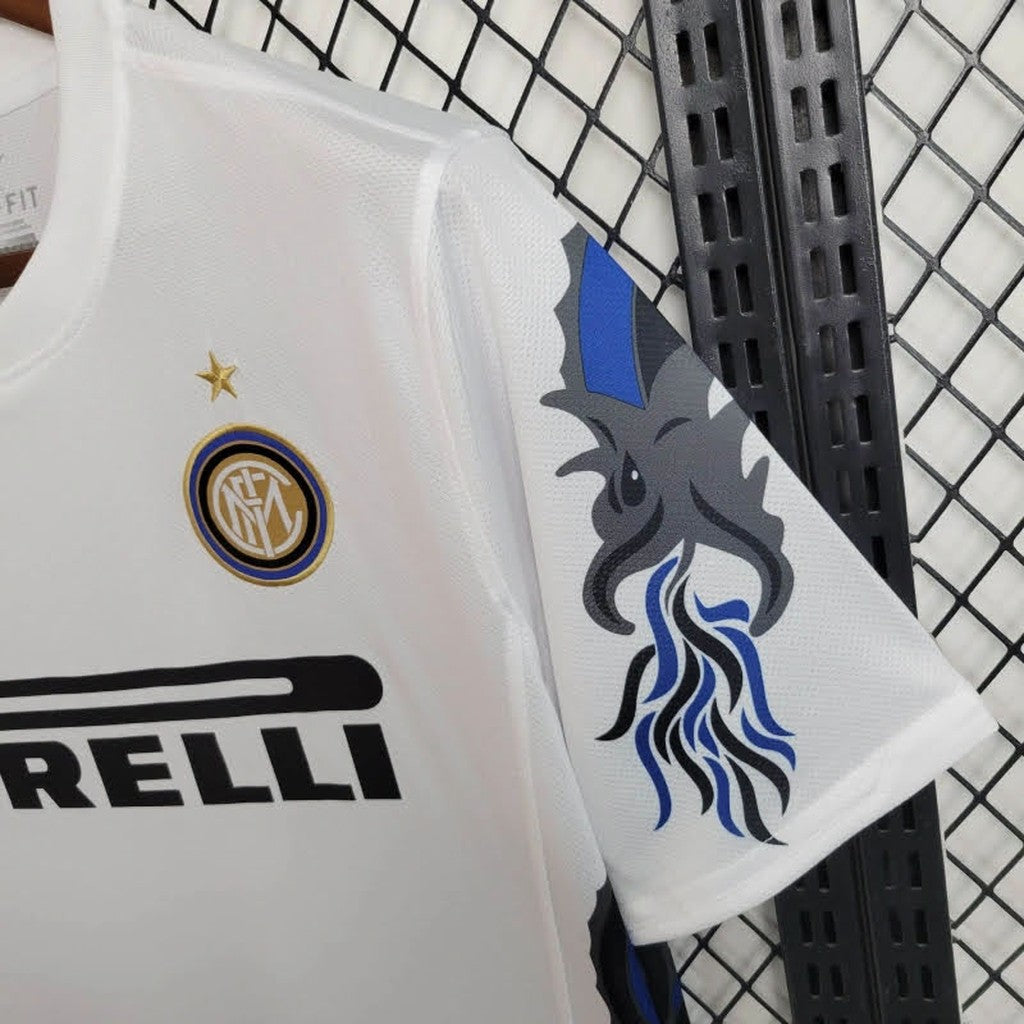 Inter de Milão 2010/11 Away — frente aproximada