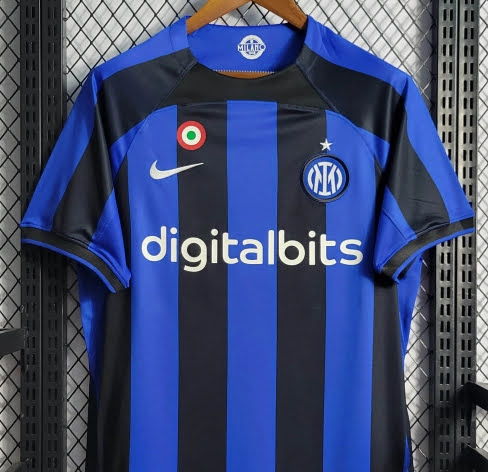 Inter de Milão 2022/23 Home – detalhe frontal