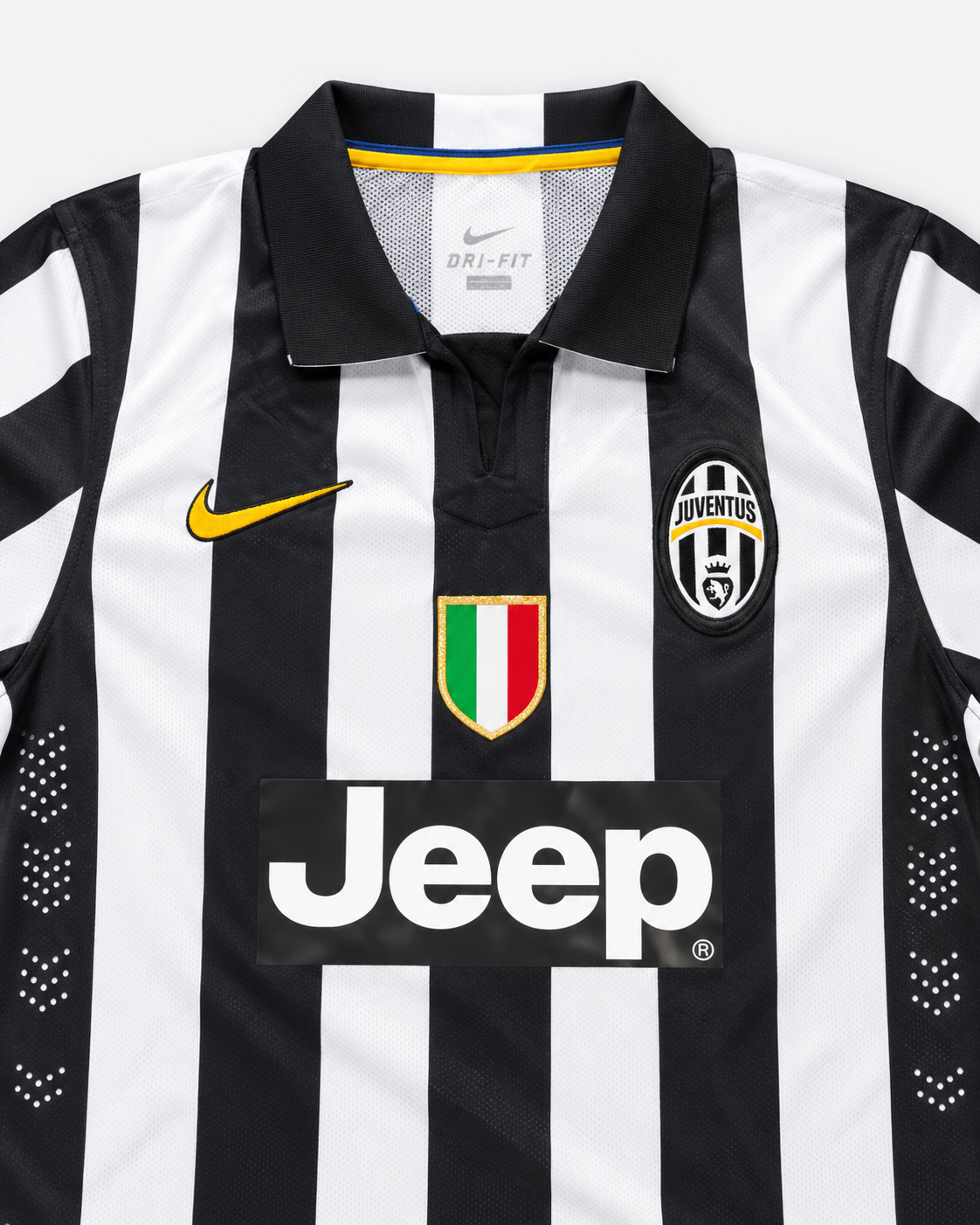 Juventus 2013/14 Home - detalhes